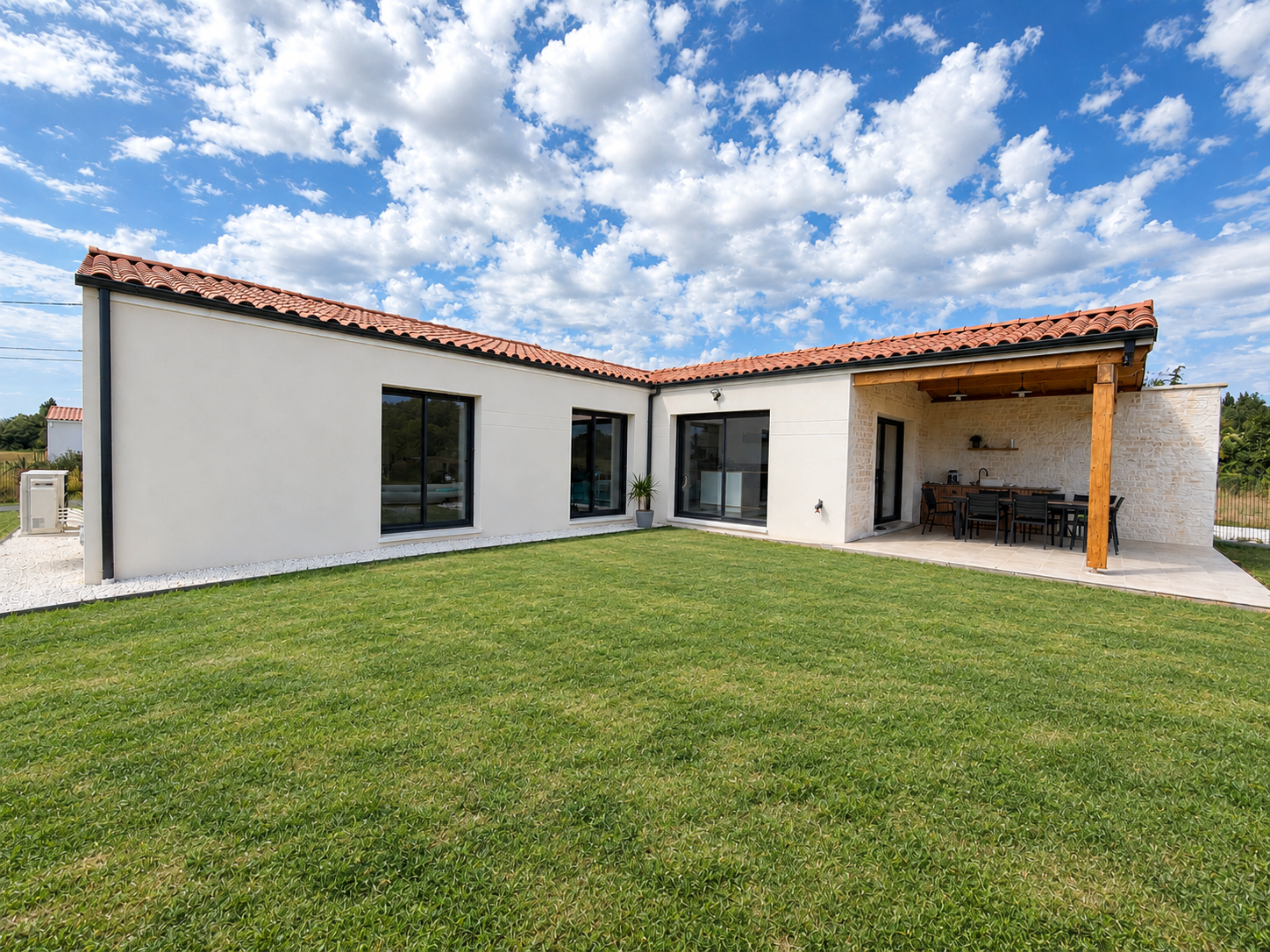 Maison 4 pièces 110 m² · à Thénac · 110 m² · 311 000 €