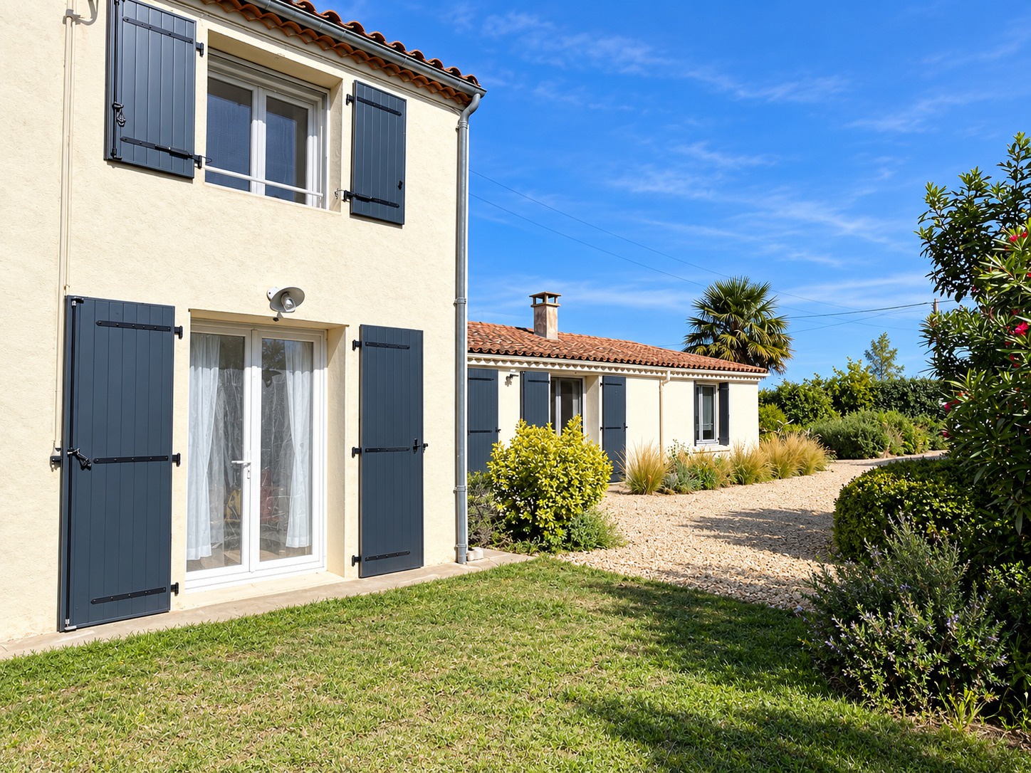 Maison 8 pièces 220 m² · à Semussac · 220 m² · 499 900 €