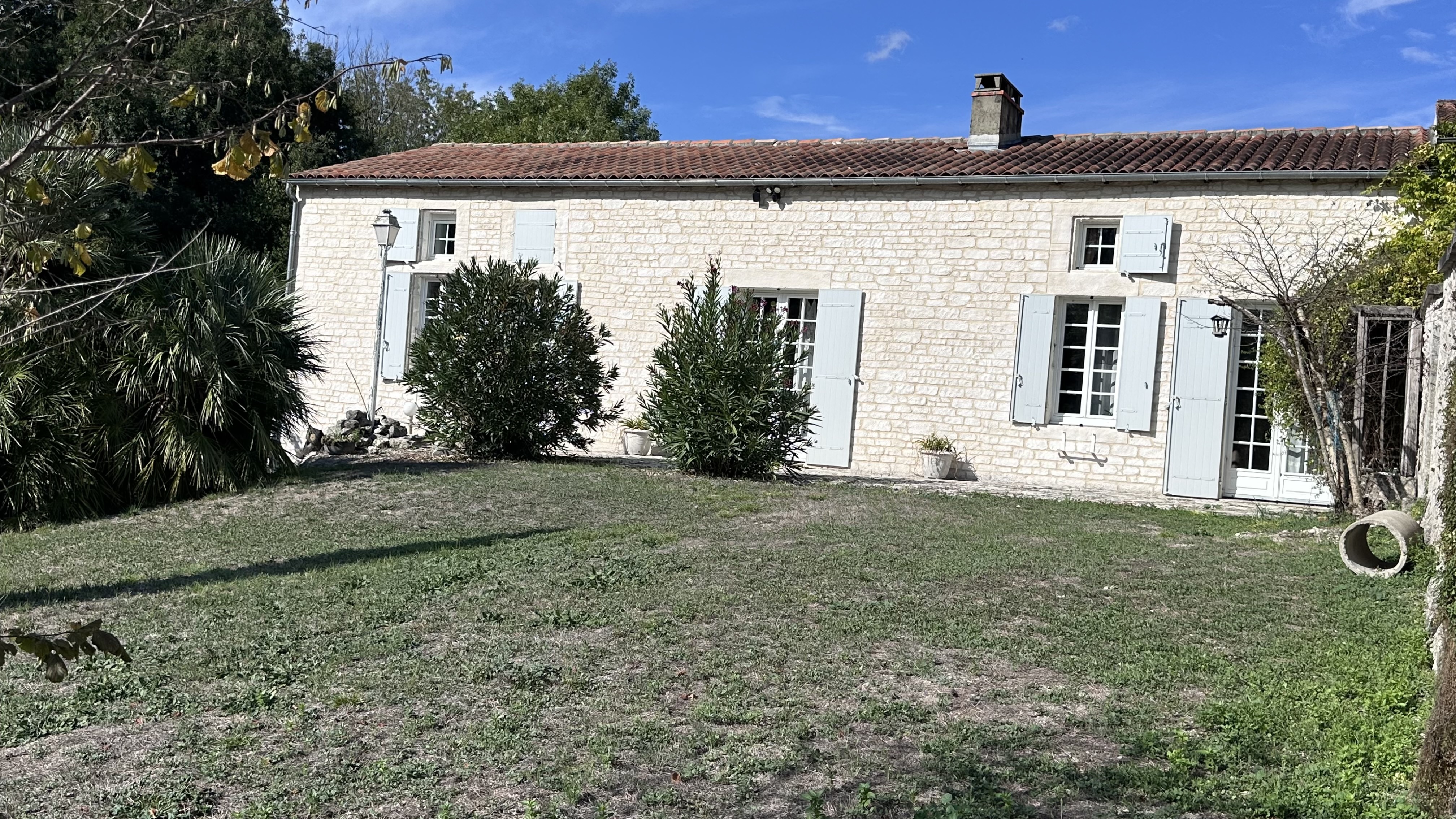 Maison 6 pièces 185 m² · à Dompierre-sur-Charente · 185 m² · 281 500 €