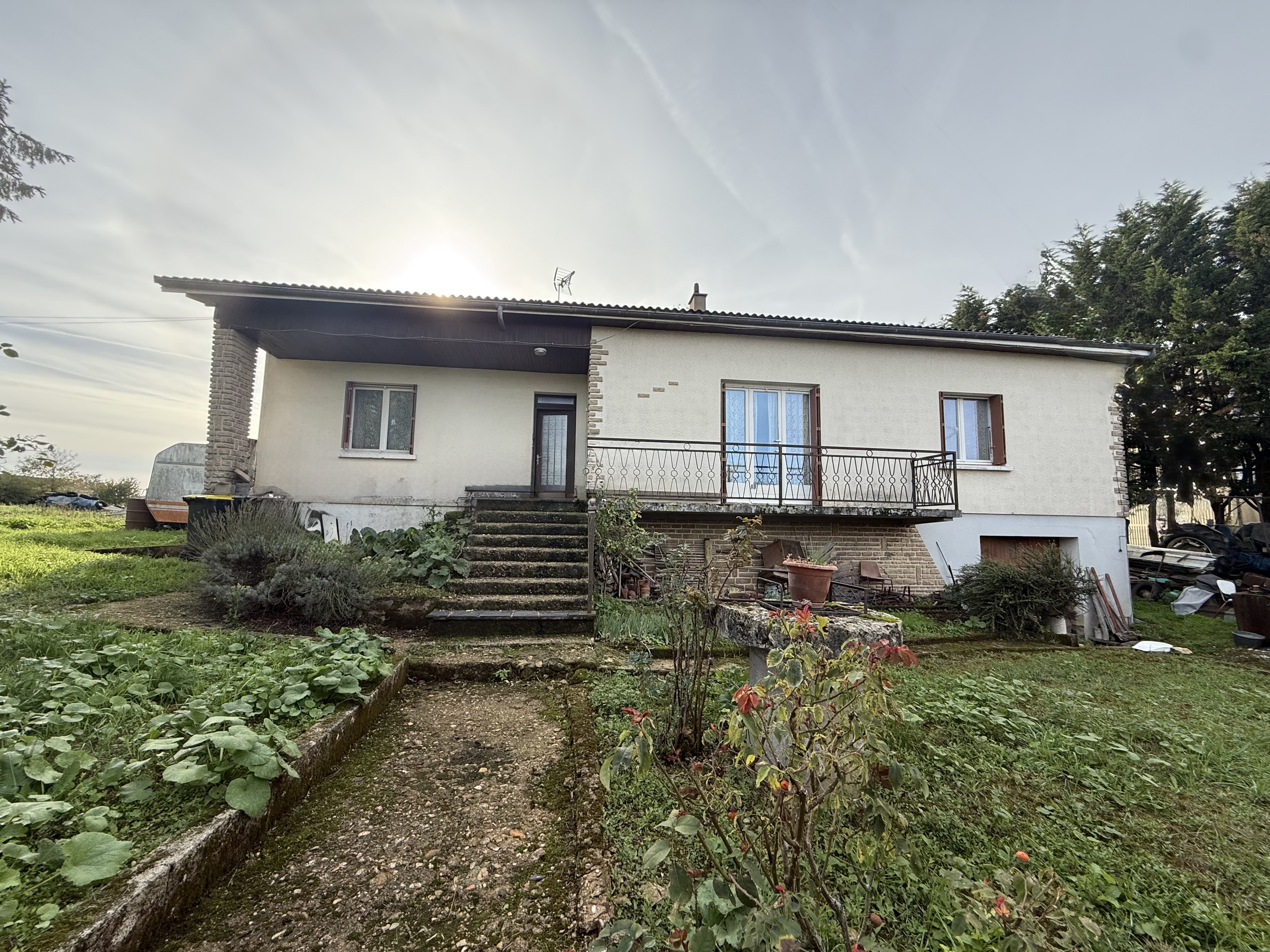 Maison 5 pièces 126 m² · à Ruffec · 126 m² · 99 500 €