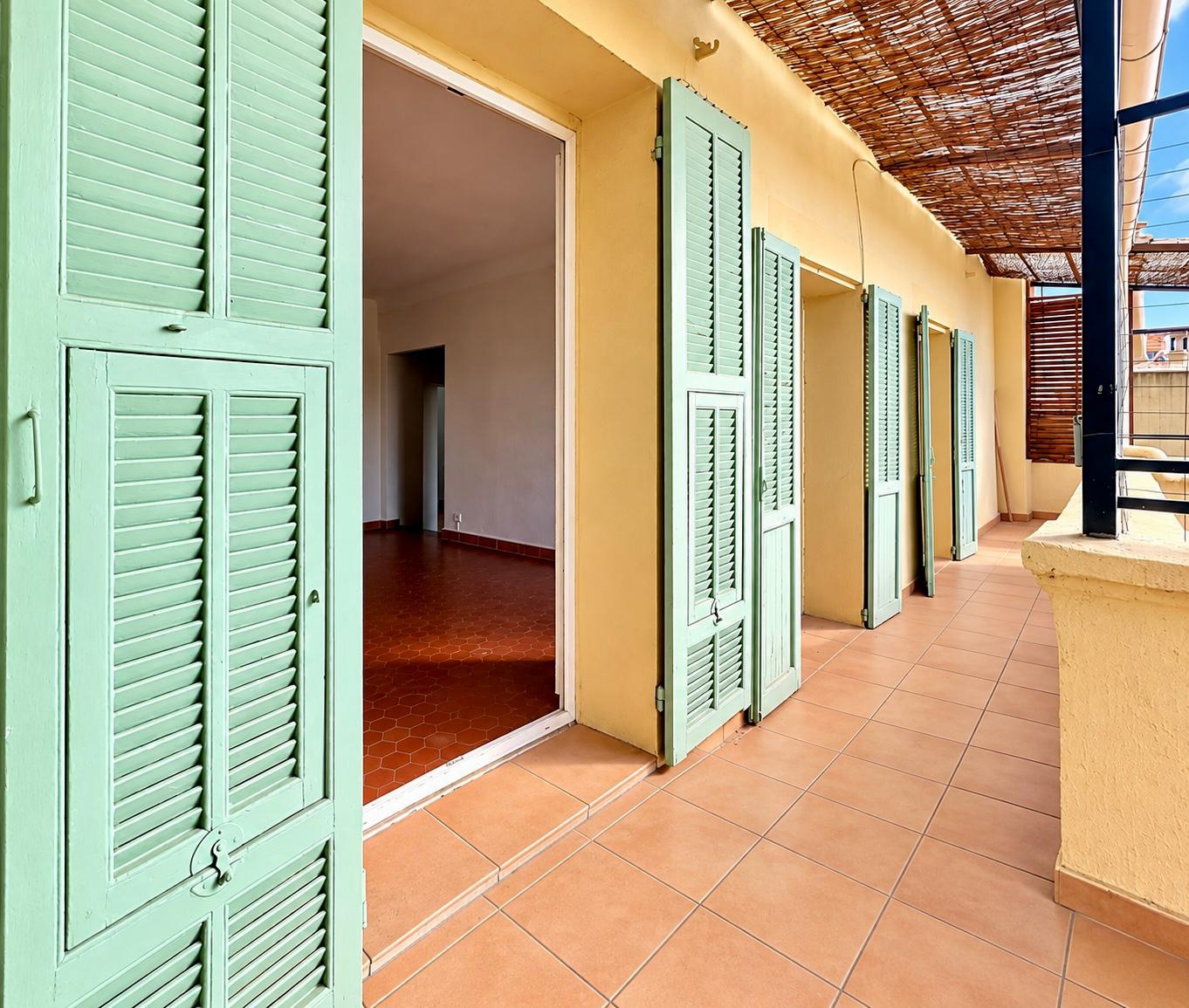 Appartement 3 pièces 72 m² · à Vence · 72 m² · 245 000 €