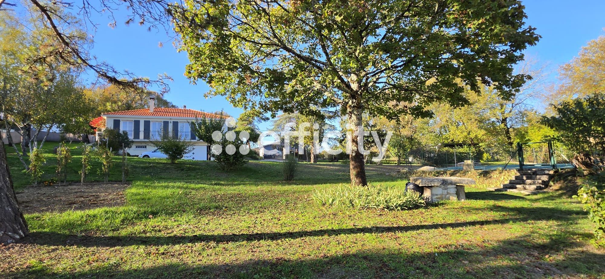 Maison 5 pièces 90 m² · à Touvre · 90 m² · 256 000 €
