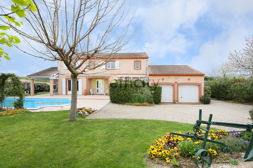 maison 6 pièces - 196m2 à STE FOY D'AIGREFEUILLE (31570)