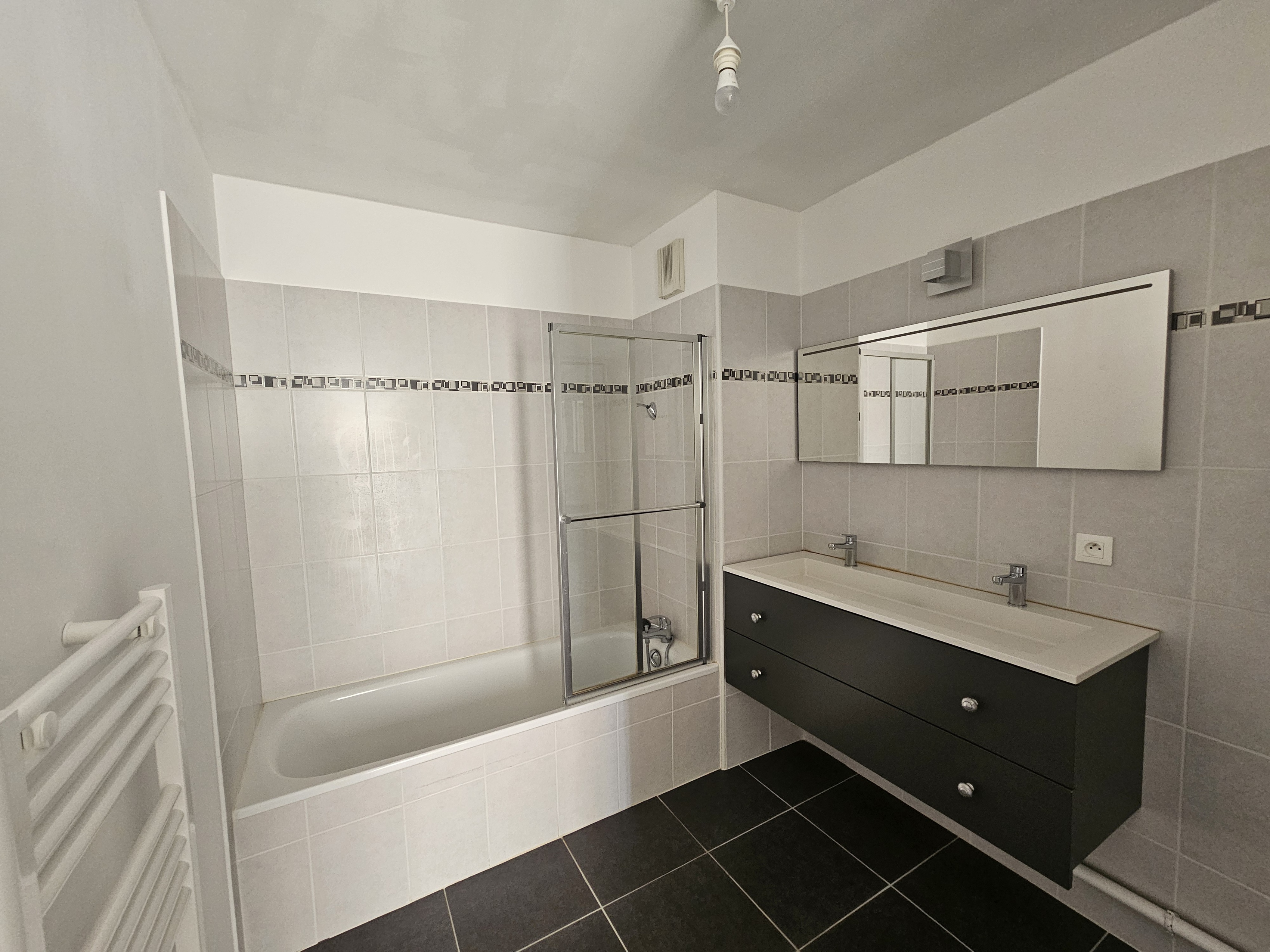 Achat immobilier Appartement 4 pièces  92m2 à Nîmes (30000) - Photo n°5