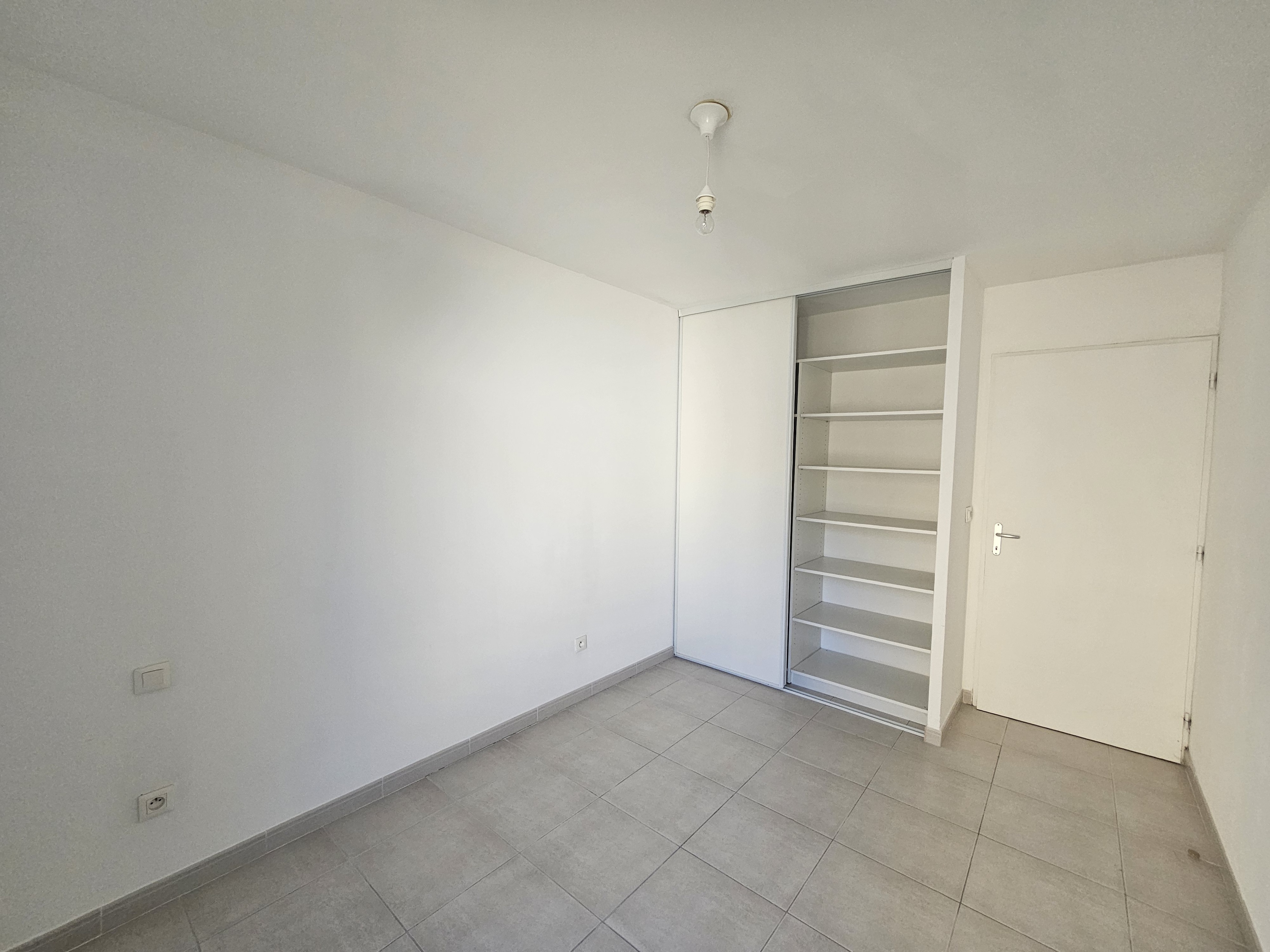 Achat immobilier Appartement 4 pièces  92m2 à Nîmes (30000) - Photo n°9