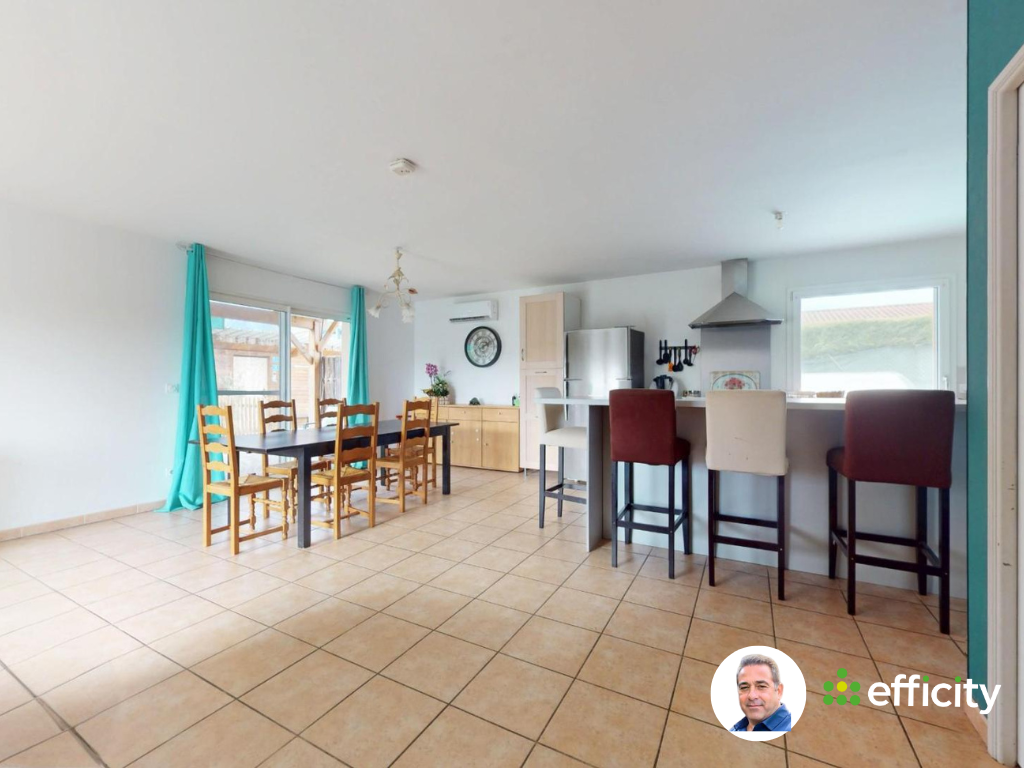 Maison 6 pièces 138 m² · à Vonnas · 138 m² · 325 000 €