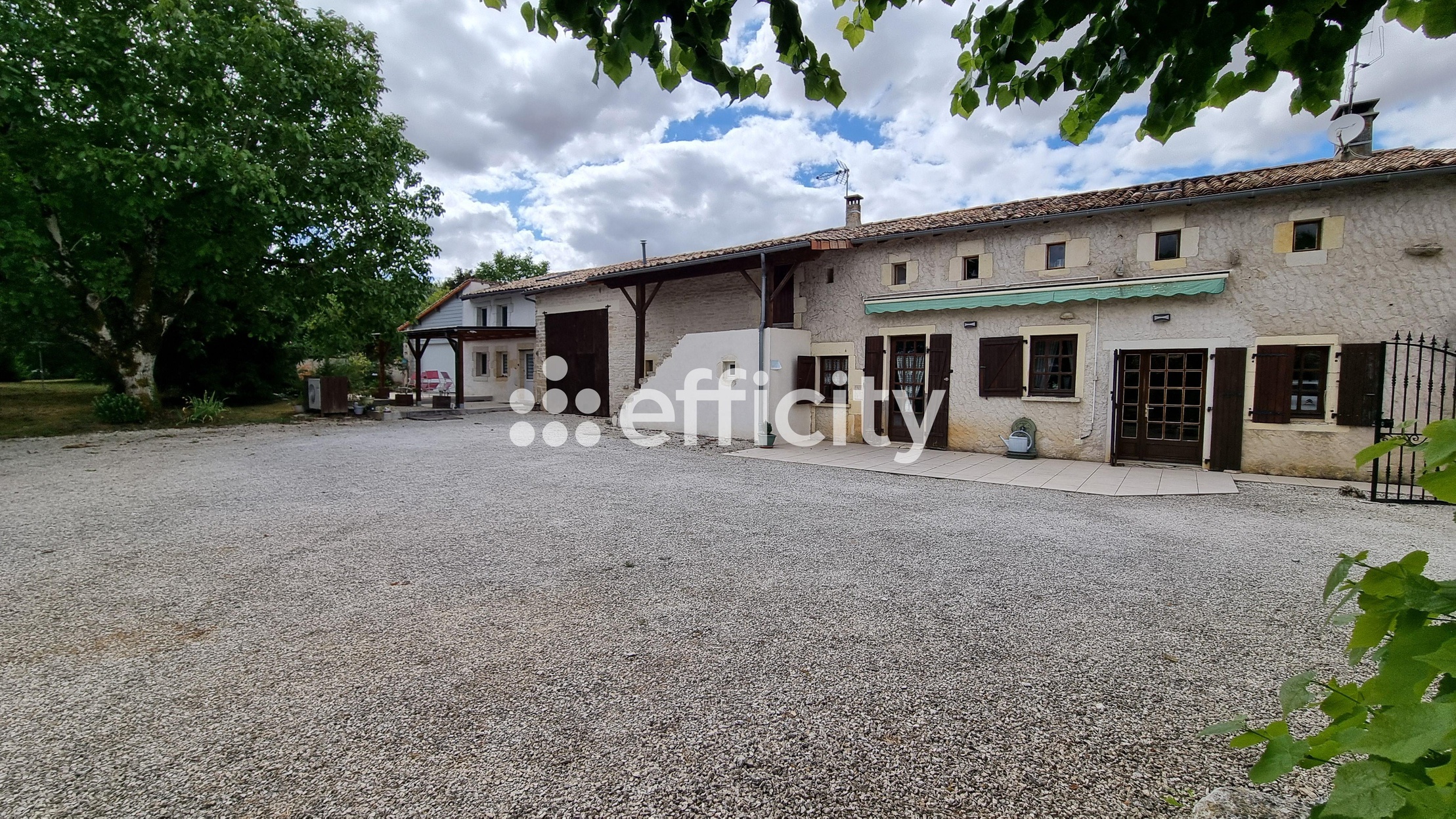 maison 8 pièces - 235,0m2 à Chaunay (86510)